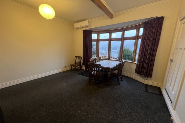 Photo of property in 27 Shannon Street, Mount Victoria, Wellington, 6011