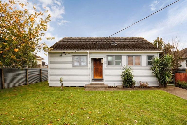 Photo of property in 27 Whyte Street, Foxton, 4814