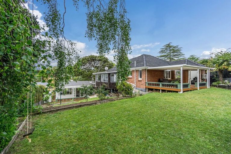 Photo of property in 20 Hamilton Place, Glenfield, Auckland, 0629
