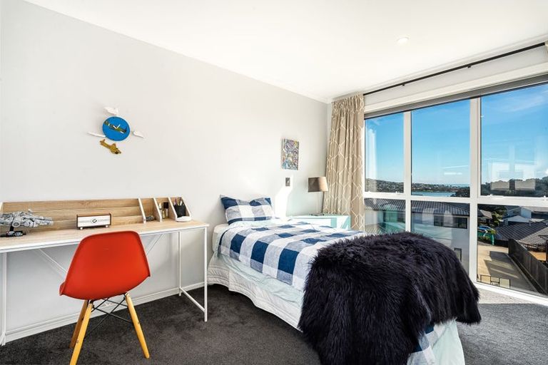 Photo of property in 3 Okataina Way, Aotea, Porirua, 5024