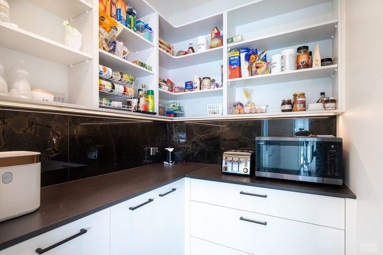 Photo of property in 2 Makete Crescent, Hobsonville, Auckland, 0618