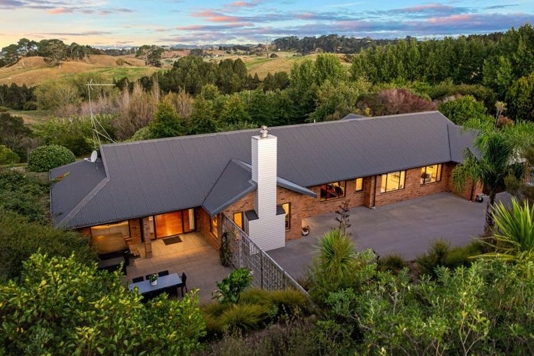 Photo of property in 15 Joblin Road, Wainui, Silverdale, 0994