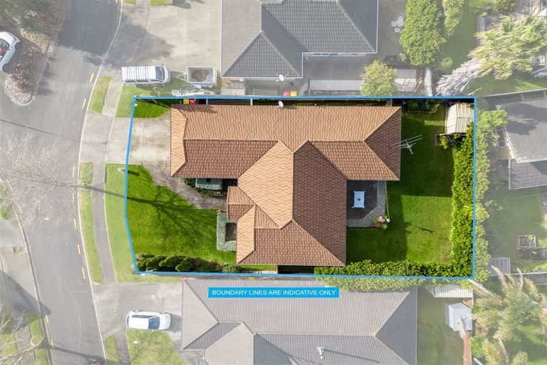 Photo of property in 13 Gilford Place, East Tamaki Heights, Auckland, 2016