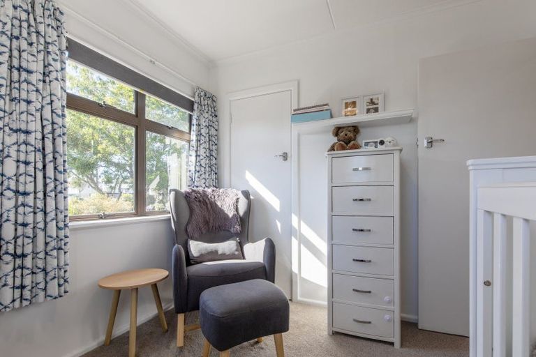 Photo of property in 18 Woburn Street, Waipukurau, 4200