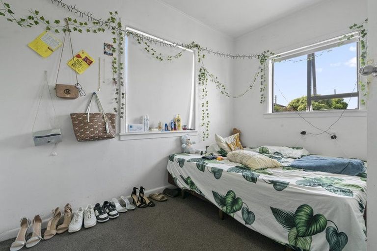 Photo of property in 1/18 Ashlynne Avenue, Papatoetoe, Auckland, 2025