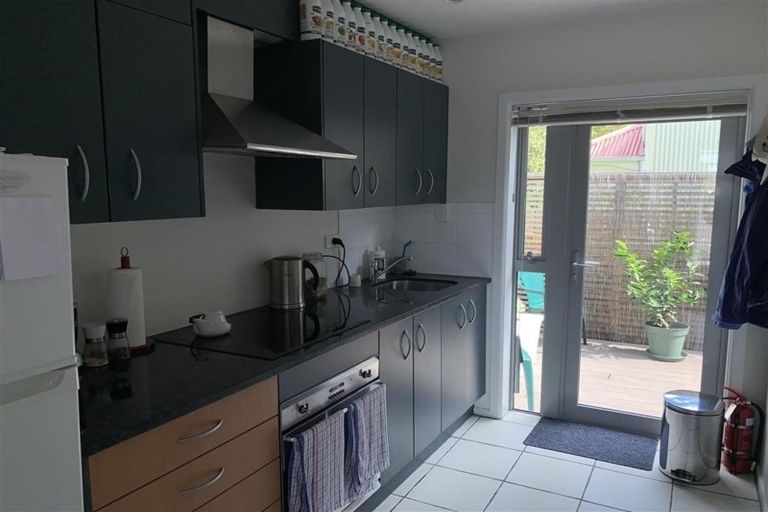 Photo of property in 231u8 Marine Parade, Seatoun, Wellington, 6022
