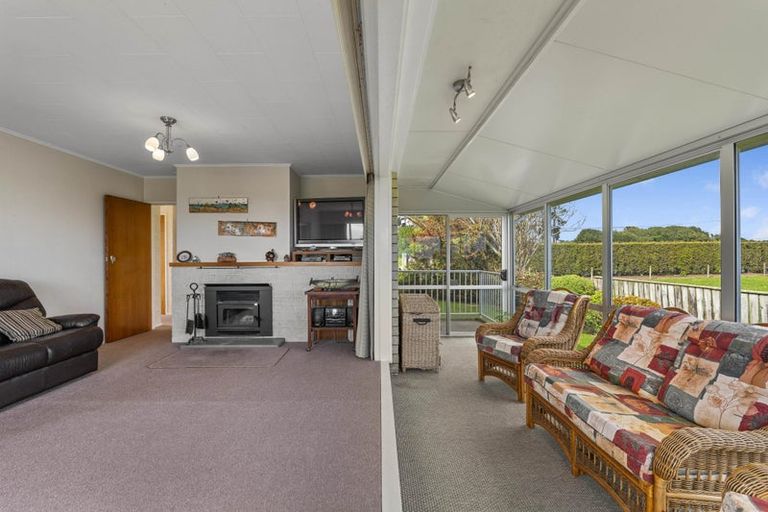 Photo of property in 155 Cross Road, Lepperton, New Plymouth, 4373