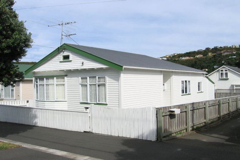 Photo of property in 186 Clyde Street, Island Bay, Wellington, 6023