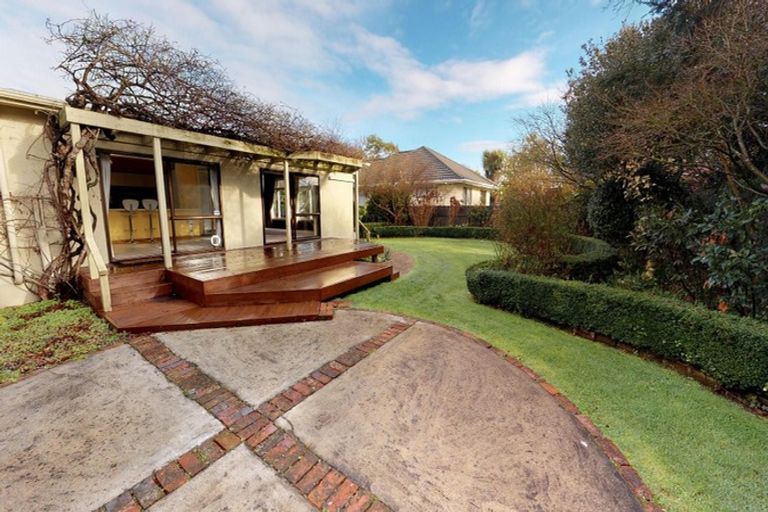 Photo of property in 261 Victoria Avenue, Hokowhitu, Palmerston North, 4410