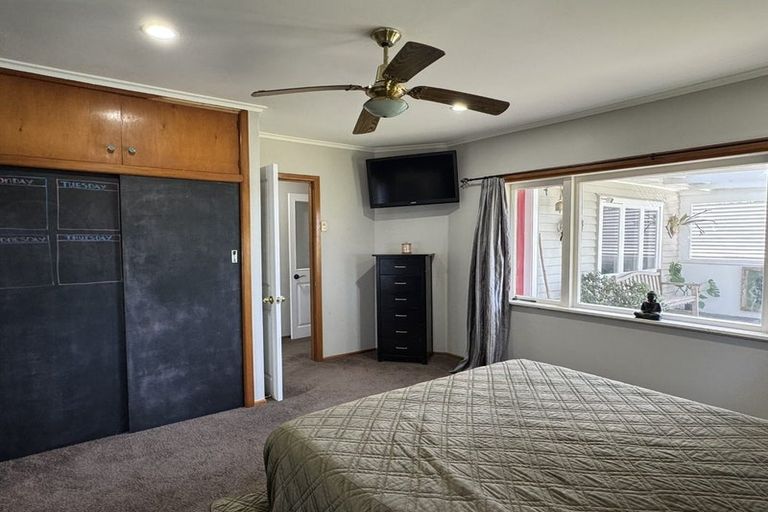 Photo of property in 30a Hall Street, Kihikihi, Te Awamutu, 3800