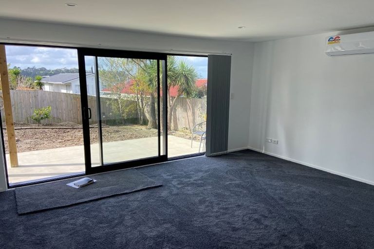 Photo of property in 52 Solar Road, Glen Eden, Auckland, 0602