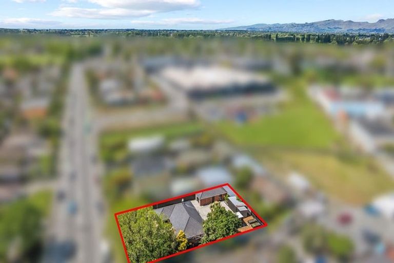 Photo of property in 47 Northcote Road, Northcote, Christchurch, 8052