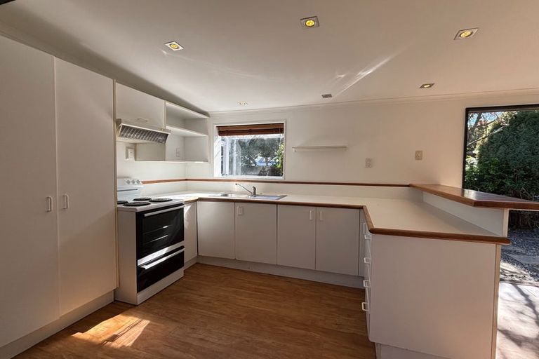 Photo of property in 27 Grassmere Street, Papanui, Christchurch, 8052