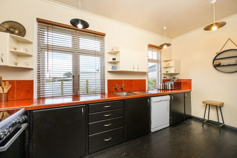 Photo of property in 23 Jenks Street, Foxton, 4814