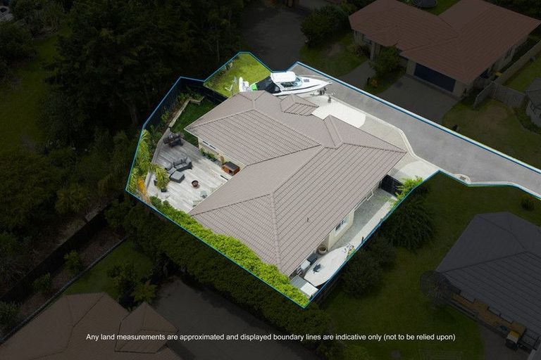Photo of property in 6d Clearwater Cove, West Harbour, Auckland, 0618