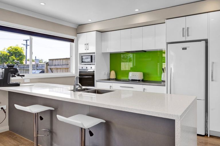 Photo of property in 7 Pukatea Street, Inglewood, 4330