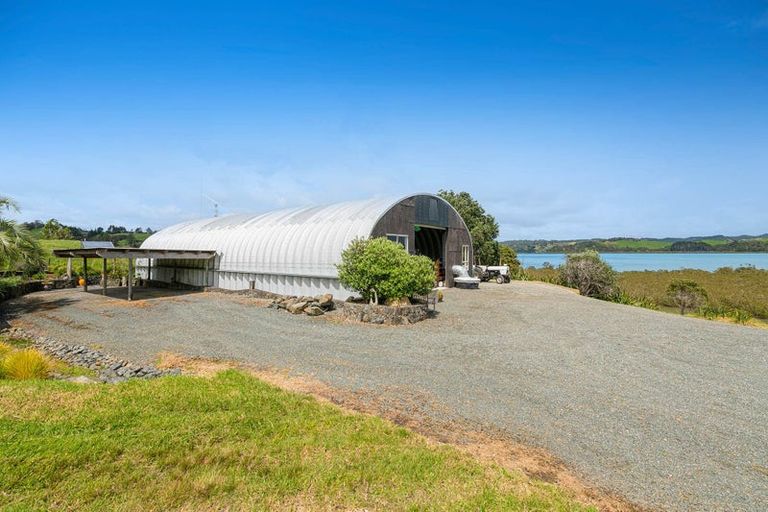 Photo of property in 68 Goodall Road, Snells Beach, 0920
