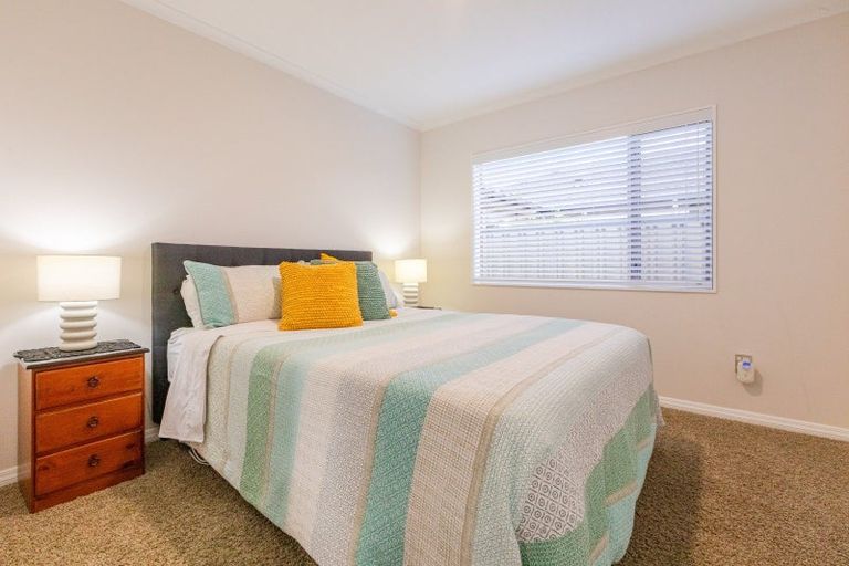 Photo of property in 14 Blythfield Place, Taradale, Napier, 4112