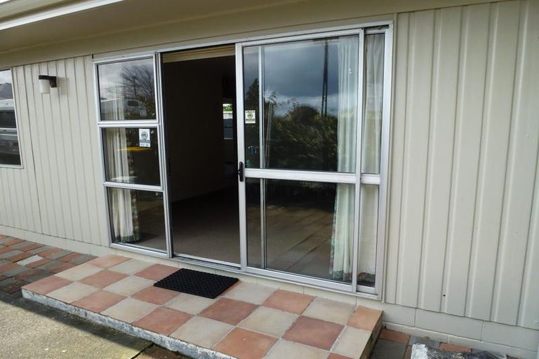 Photo of property in 4/1a Thomas Road, Mangere, Auckland, 2022