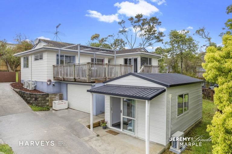 Photo of property in 12 Pimento Place, New Lynn, Auckland, 0600