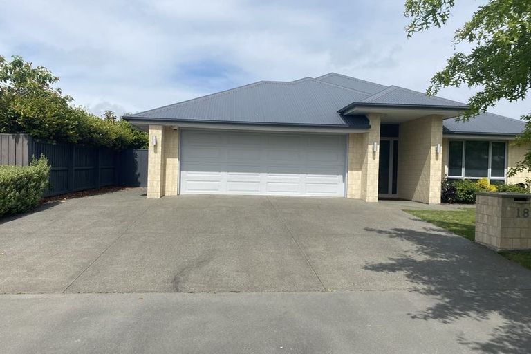 Photo of property in 18 Elmwood Drive, Prebbleton, 7604
