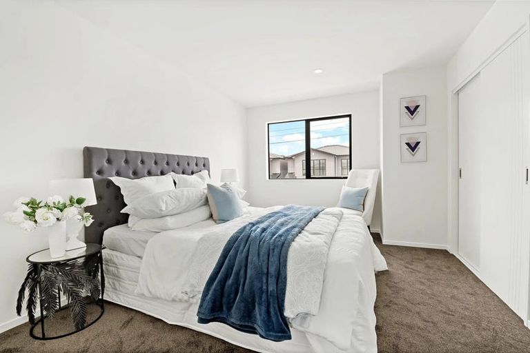 Photo of property in 3e Scanlen Terrace, Kelston, Auckland, 0602