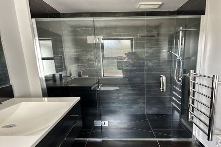 Photo of property in 48 Packard Crescent, Halswell, Christchurch, 8025