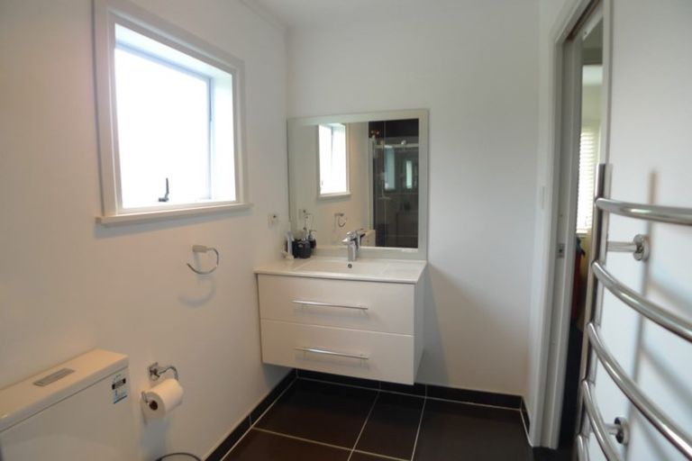 Photo of property in 71 Keegan Drive, Massey, Auckland, 0614