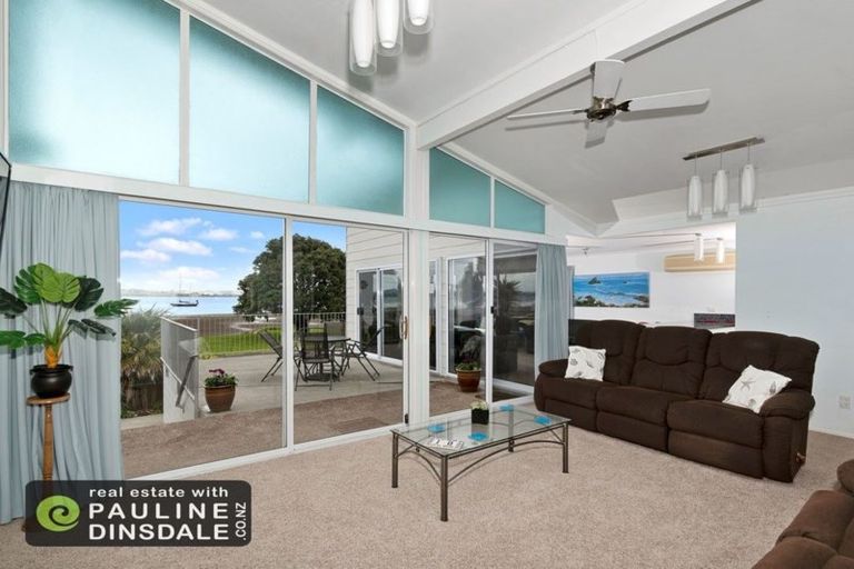 Photo of property in 10 Waikaraka Beach Road, Tamaterau, Whangarei, 0174
