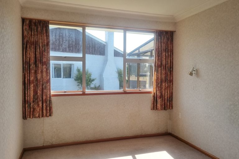 Photo of property in 24 Burraness Street, Palmerston, 9430