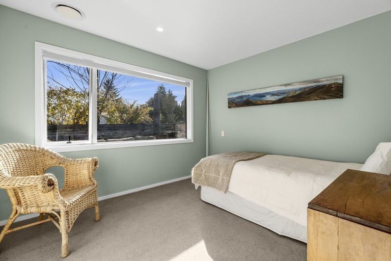 Photo of property in 29 Hunter Crescent, Wanaka, 9305