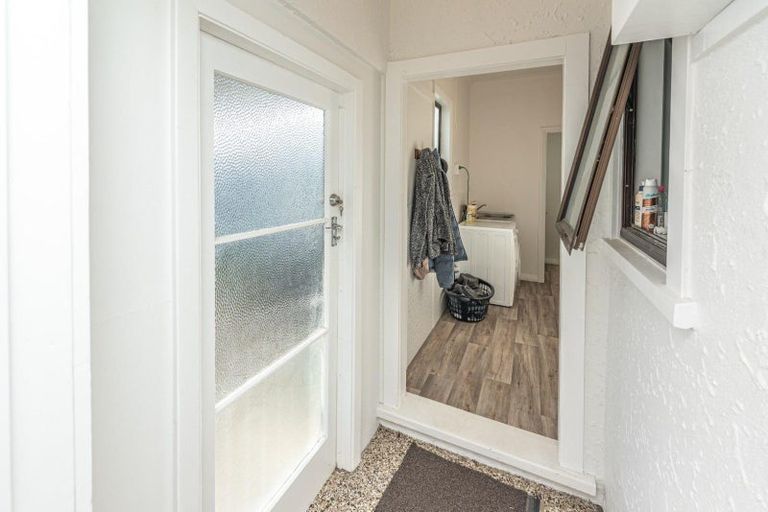 Photo of property in 28 Roberts Avenue, Aramoho, Whanganui, 4500