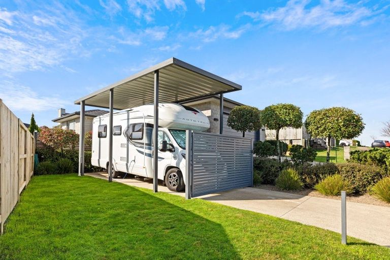 Photo of property in 9 Puhirake Crescent, Pyes Pa, Tauranga, 3112