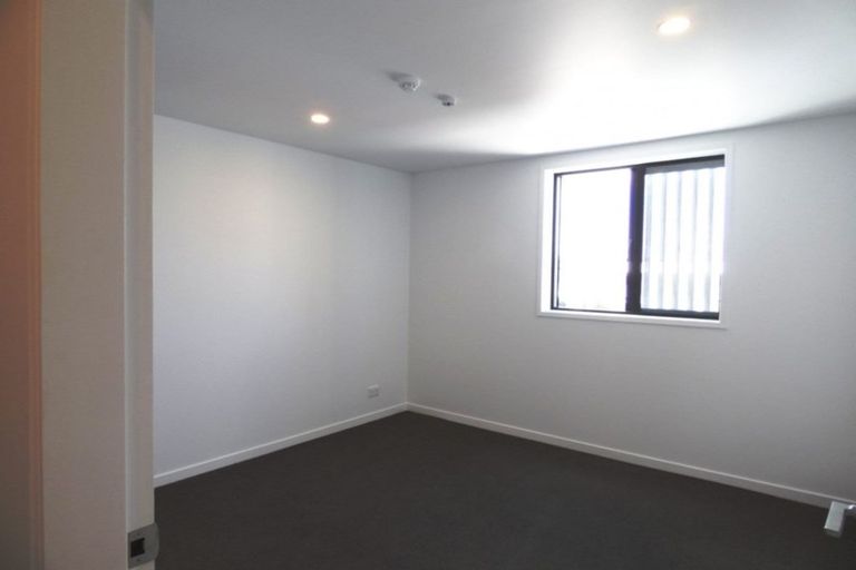 Photo of property in 8/167 Hobsonville Point Road, Hobsonville, Auckland, 0616