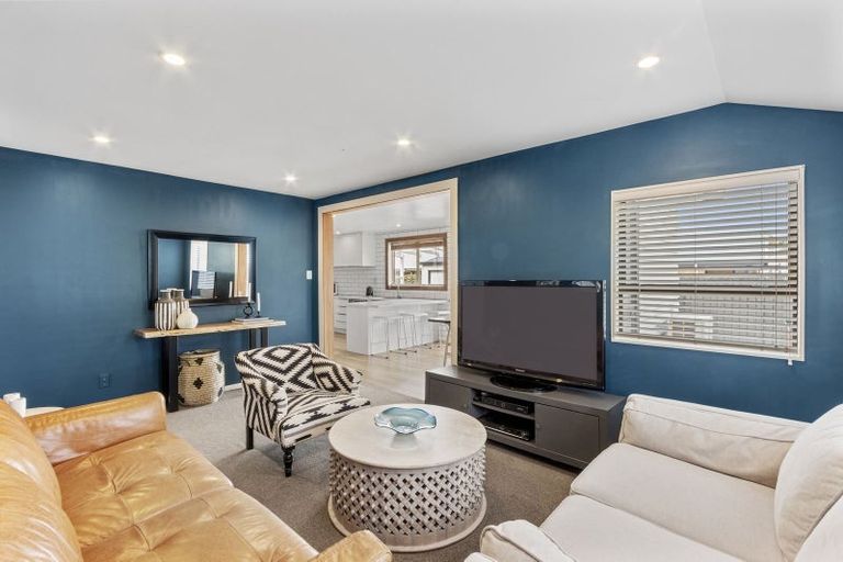 Photo of property in 22 Tower Street, Hornby, Christchurch, 8042