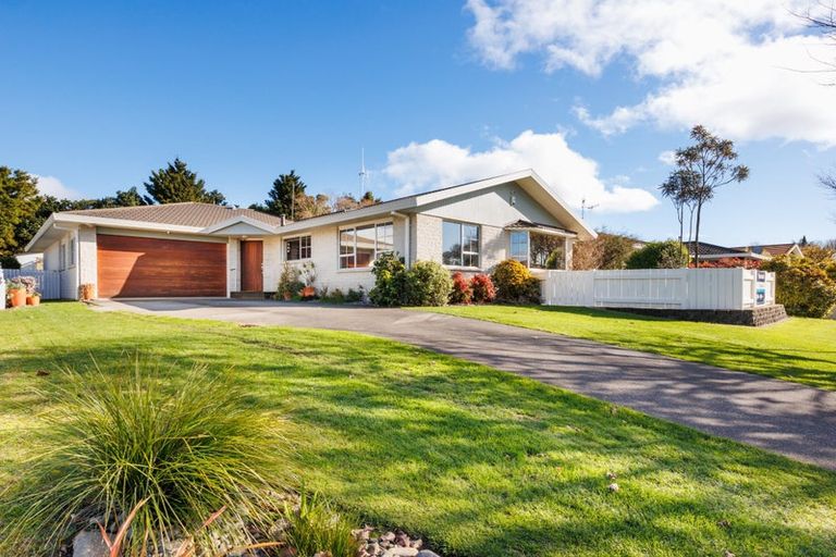 Photo of property in 52 Carter Crescent, Awapuni, Palmerston North, 4412