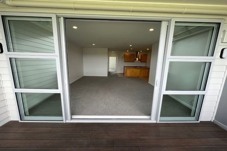 Photo of property in 1/63 Kestev Drive, Flat Bush, Auckland, 2016