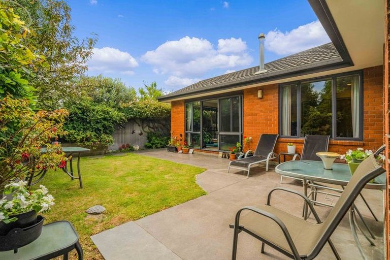 Photo of property in 82 Middleton Road, Upper Riccarton, Christchurch, 8041
