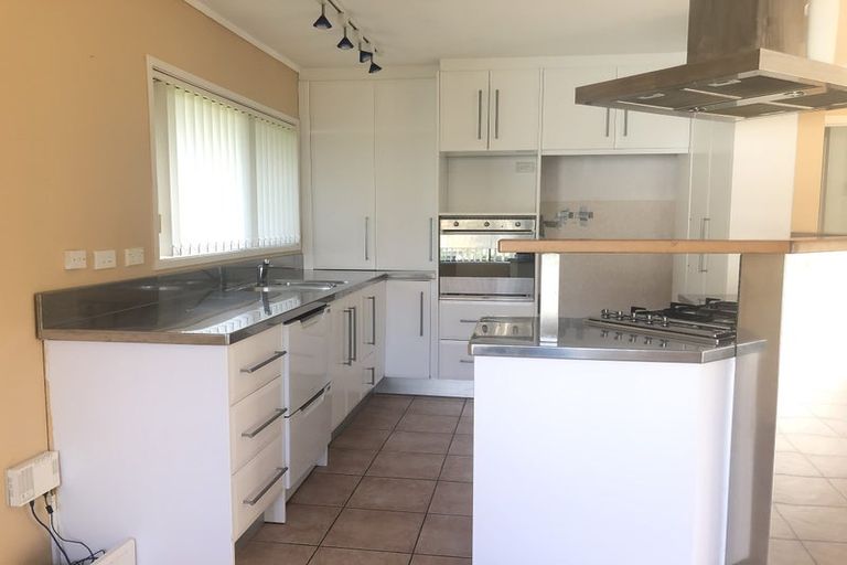 Photo of property in 3/24 Harley Road, Hauraki, Auckland, 0622