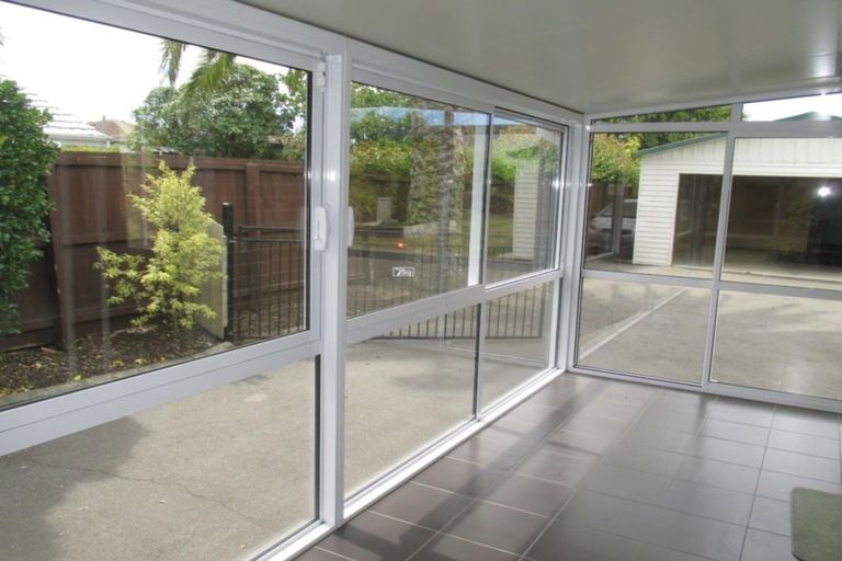 Photo of property in 403 Mairehau Road, Parklands, Christchurch, 8083