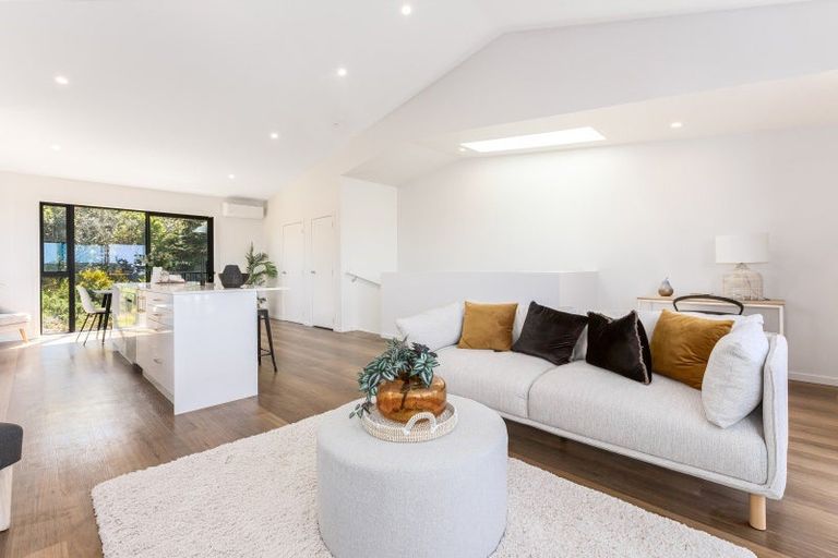 Photo of property in 5 Stockden Place, Karori, Wellington, 6012