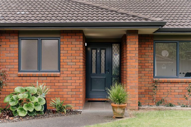 Photo of property in 17a Callis Avenue, Opaheke, Papakura, 2113