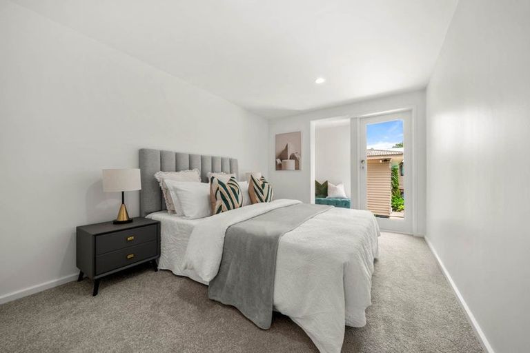Photo of property in 500 East Coast Road, Windsor Park, Auckland, 0630