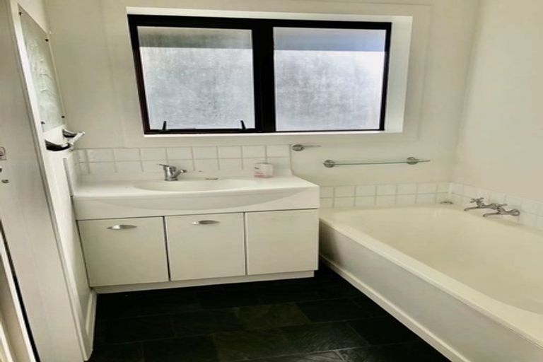 Photo of property in 29 Glencoe Street, Burnside, Christchurch, 8053