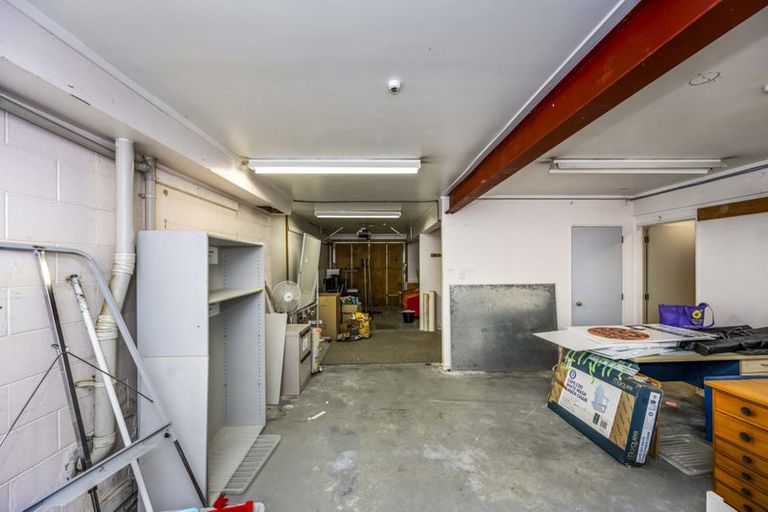 Photo of property in 2 Seaview Avenue, Northcote, Auckland, 0627