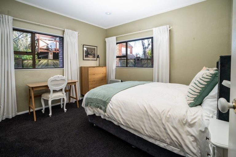 Photo of property in 17 Butavas Street, Khandallah, Wellington, 6035