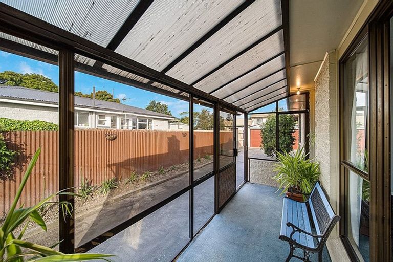 Photo of property in 18 Frensham Crescent, Woolston, Christchurch, 8062