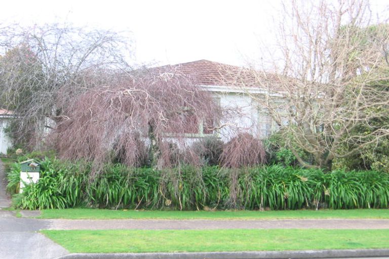 Photo of property in 11 Phoenix Avenue, Hokowhitu, Palmerston North, 4410