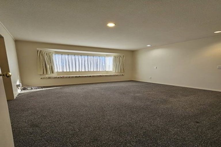 Photo of property in 2a Cedar Drive, Paraparaumu Beach, Paraparaumu, 5032