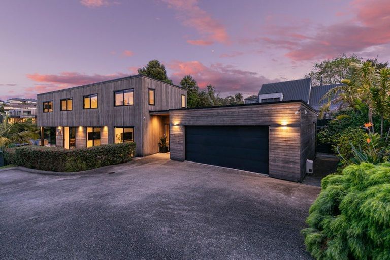 Photo of property in 91b Hebron Road, Waiake, Auckland, 0630